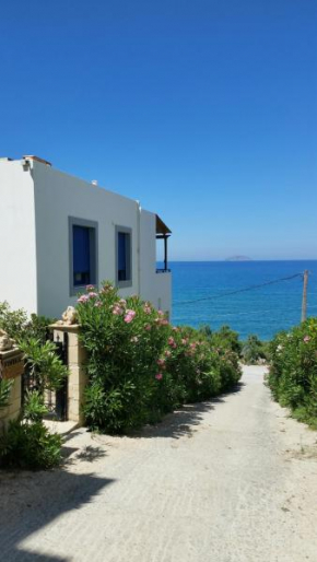 Kalamaki Holidays - Finikas Studios & Apartments